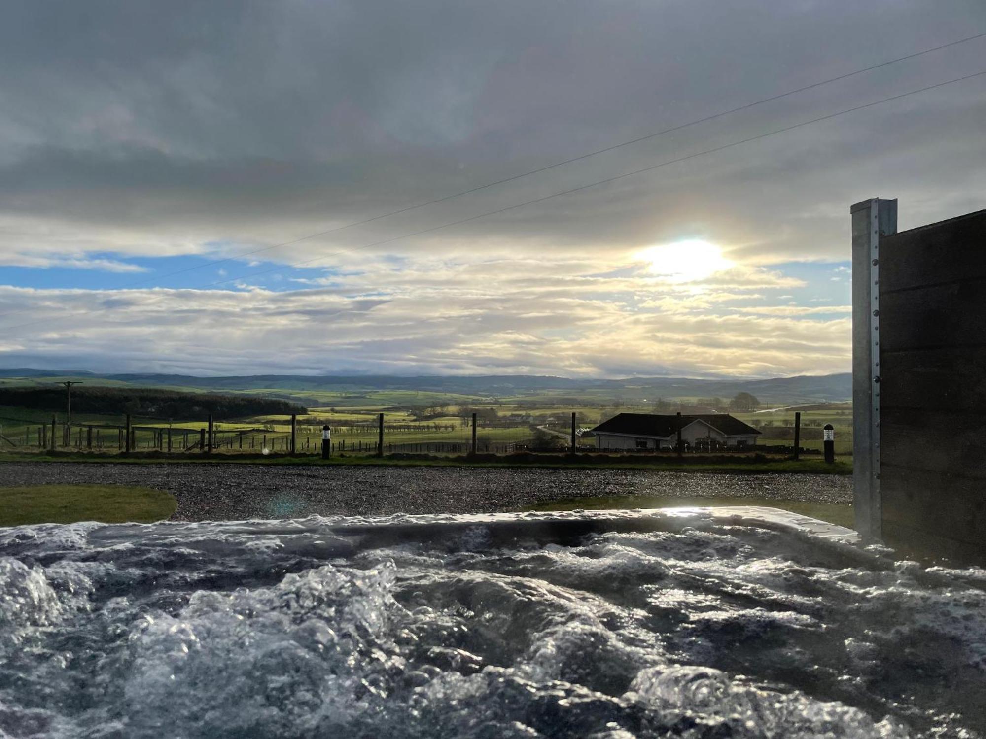 Badger'S Sett Villa Bathgate Bagian luar foto
